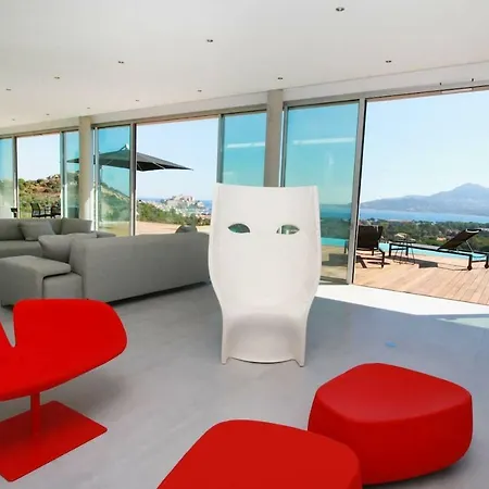 Vivarinco Villa *